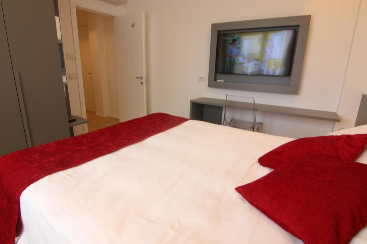 Arcioun Suite Riccione Buitenkant foto